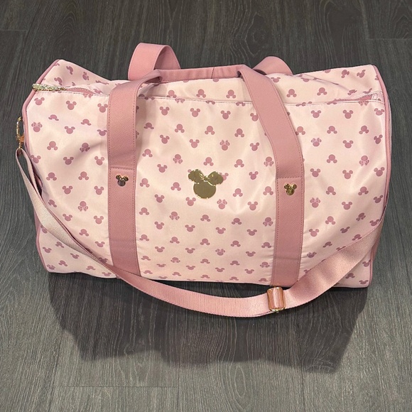 Disney Minnie Pink Duffel Bag NWT - Picture 1 of 9